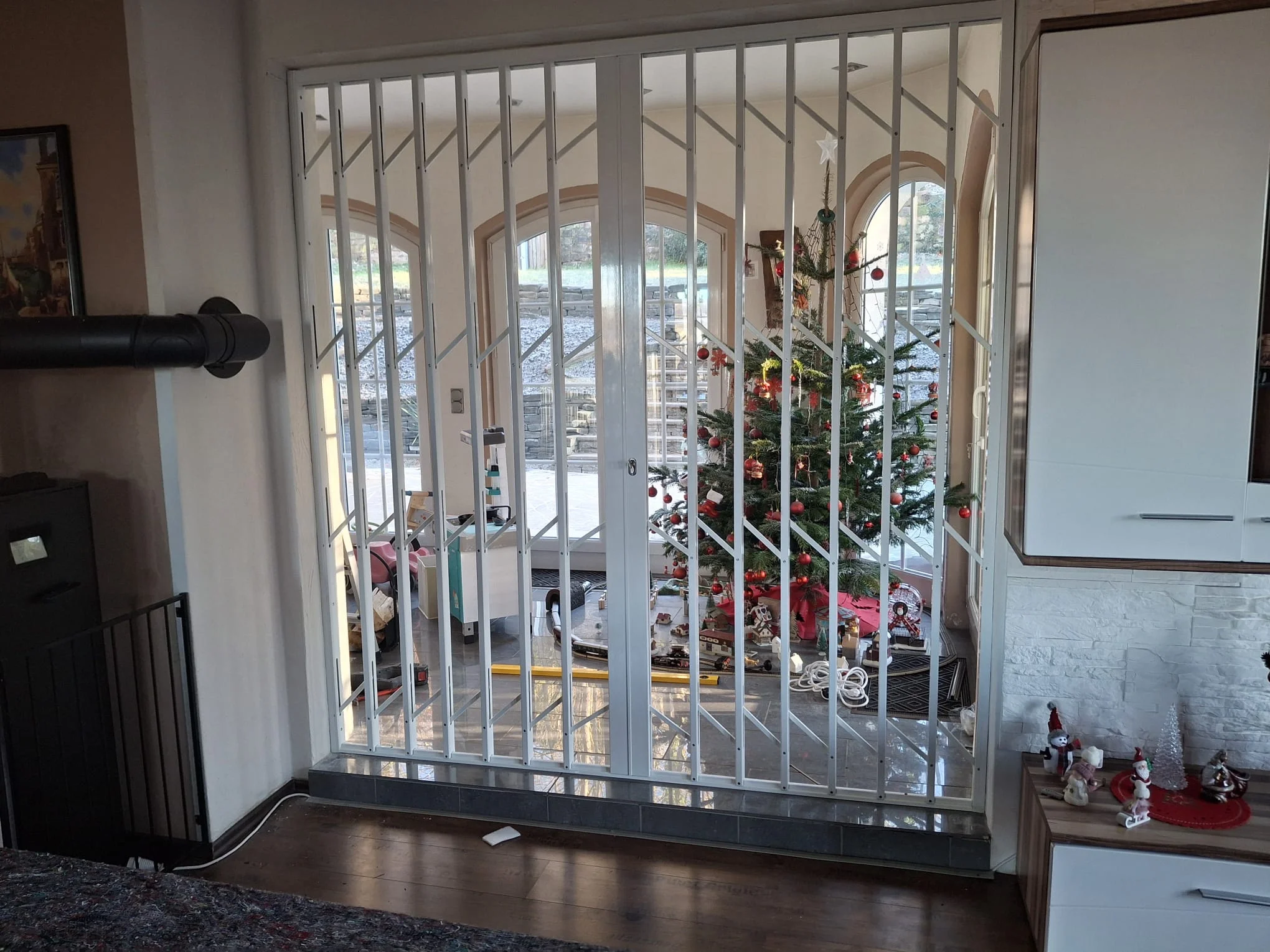 PREFA Hochwasserschutz: Vorsorge für Fenster, Türen und Garagen