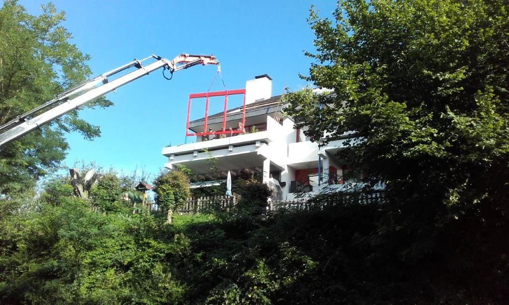 Montage in großer Höhe — so sichern wir schwer zugängliche Fenster